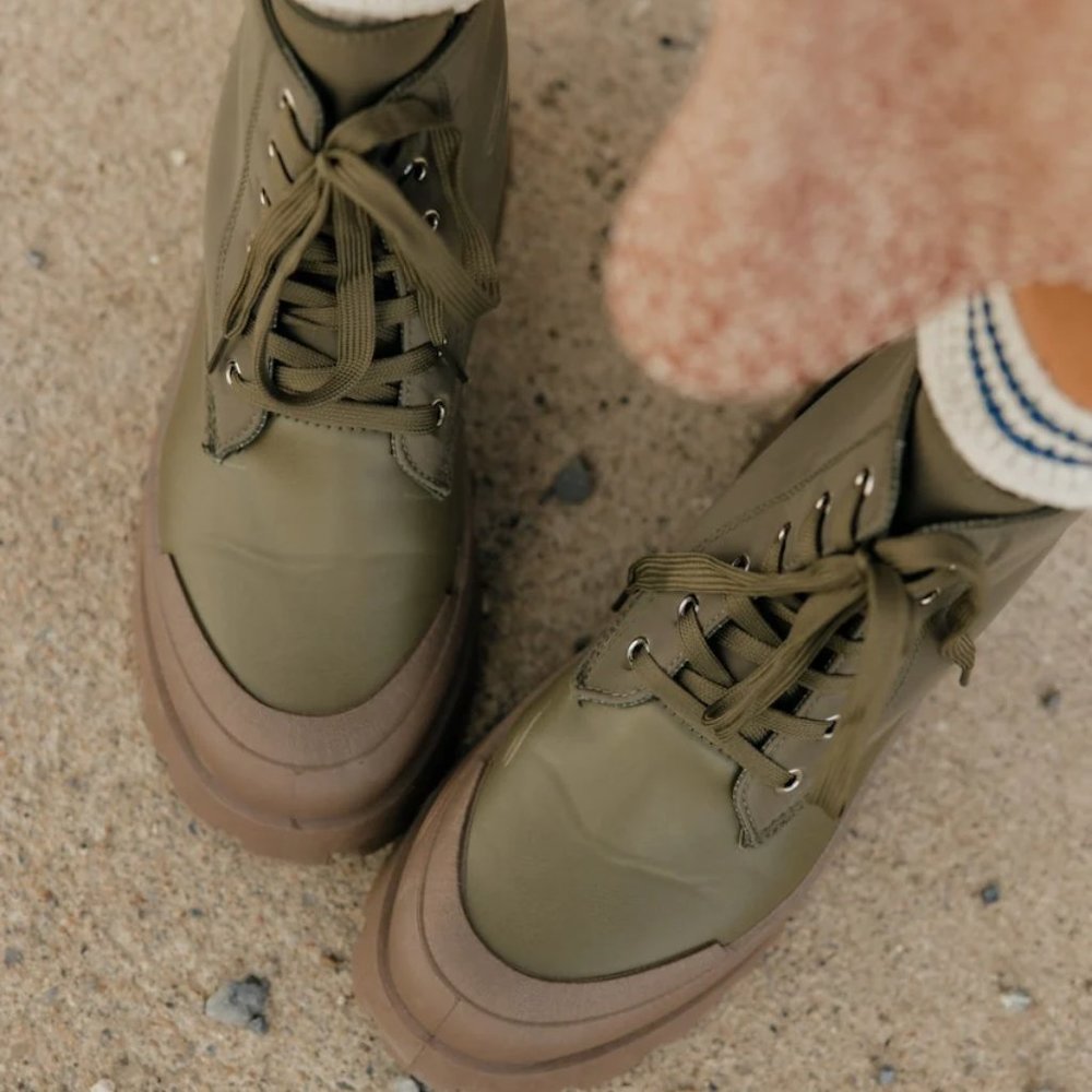 NWOT - Roolee - Soldier Lug Sole Booties - size 7